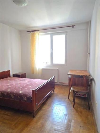 Apartament cu 3 camere circular, mobilat în Astra