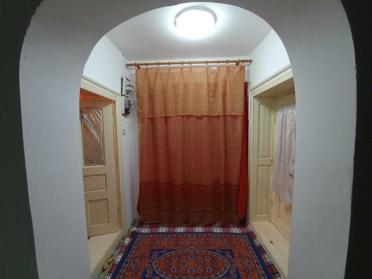 Casă cu 3 camere în Central
