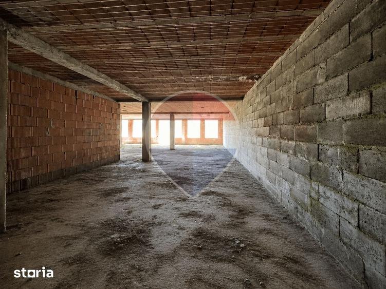 Spațiu comercial, de 400 mp, în Central