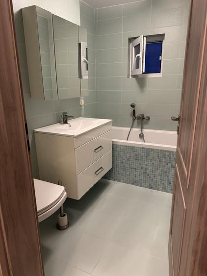 Apartament cu 3 camere decomandat în I. C. Frimu