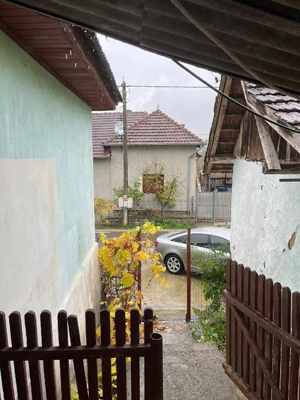 Casă cu 2 camere cu Teren 701 Mp în Dobrești