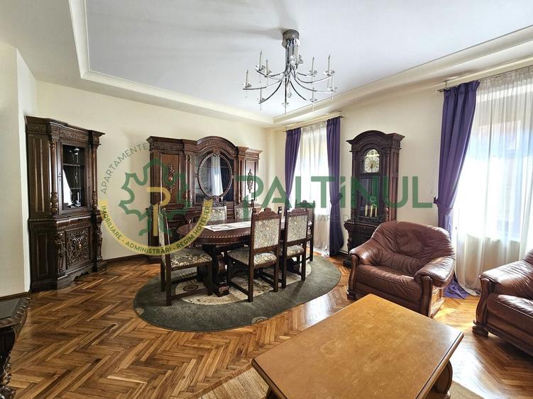Apartament cu 3 camere decomandat, mobilat în Central
