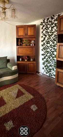 Apartament cu 2 camere decomandat în Tractorul