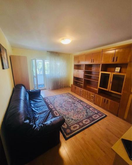 Apartament cu 2 camere decomandat în Gară