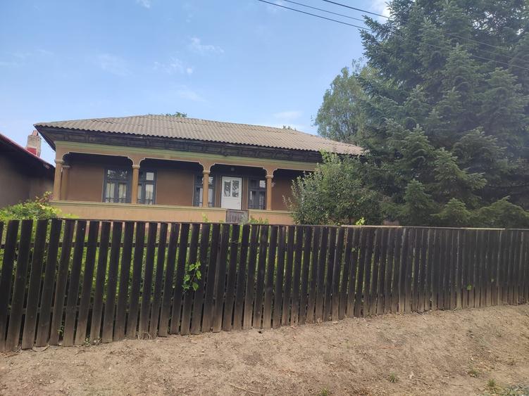 Casă cu 4 camere în Vieru