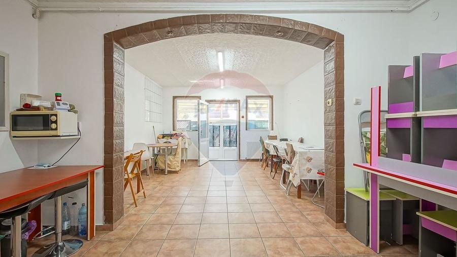 Oportunitate: Casă 6 camere (3 camere spațiu comercial+etaj locuință) - 18