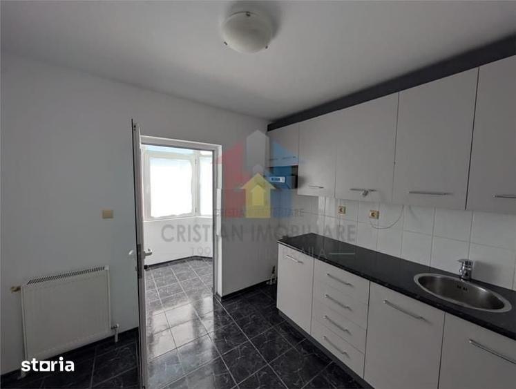 RENOVAT RECENT 3 camere, Calarasi 4, PARTIAL MOBILAT - 3