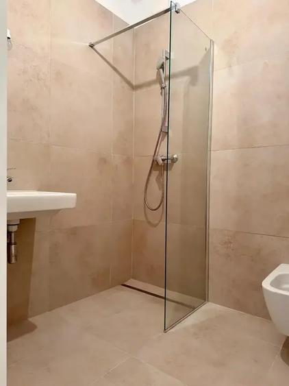 Apartament cu 3 camere decomandat în Theodor Pallady