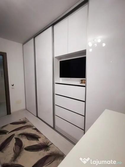 Apartament cu 2 camere semidecomandat în Fundeni