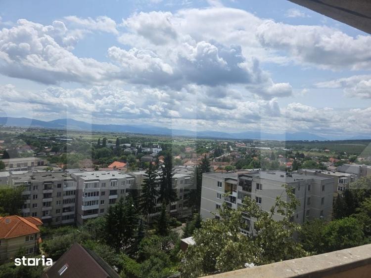Apartament cu 2 camere semidecomandat în Simeria