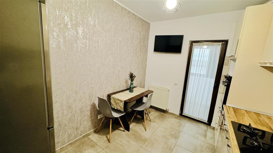 Apartament cu 3 camere decomandat, mobilat în Valea Lupului