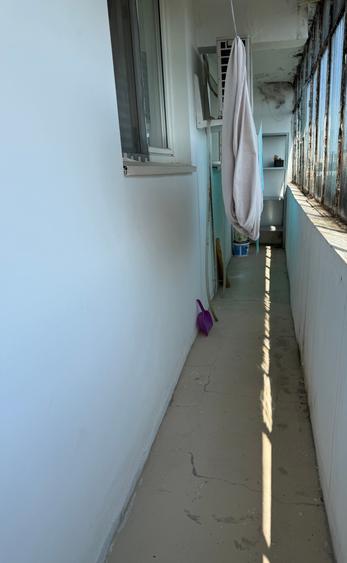 Apartament cu 3 camere decomandat în Drumul Taberei