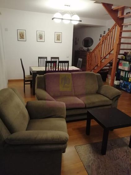 Apartament cu 3 camere semidecomandat în Bragadiru