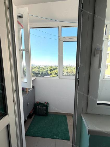 Apartament cu 3 camere decomandat în Muncii