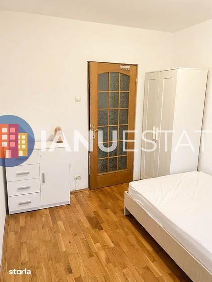 Apartament cu 3 camere semidecomandat în Tineretului