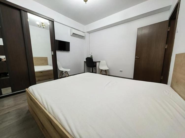 Apartament cu 3 camere decomandat, mobilat în Lunca Cetățuii