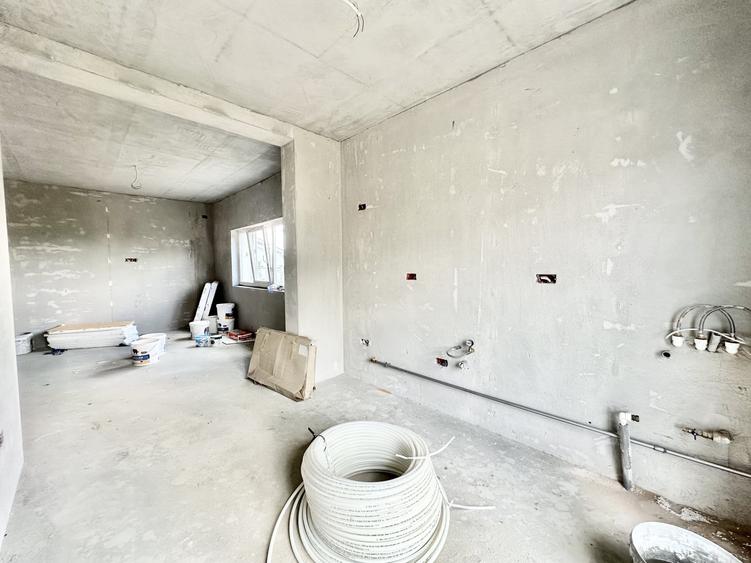 Duplex cu 3 camere cu Canalizare în Urseni