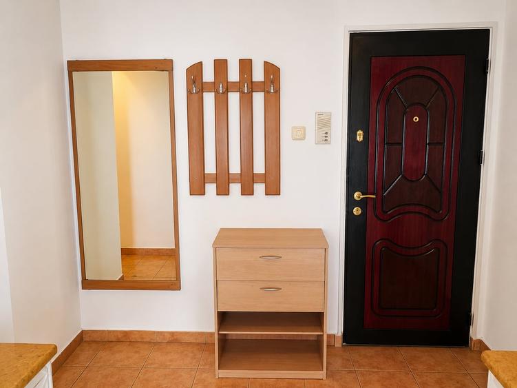 Apartament cu 3 camere decomandat în Centrul Istoric
