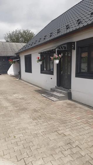 Casă cu 3 camere cu Teren 2200 Mp în Cuzdrioara