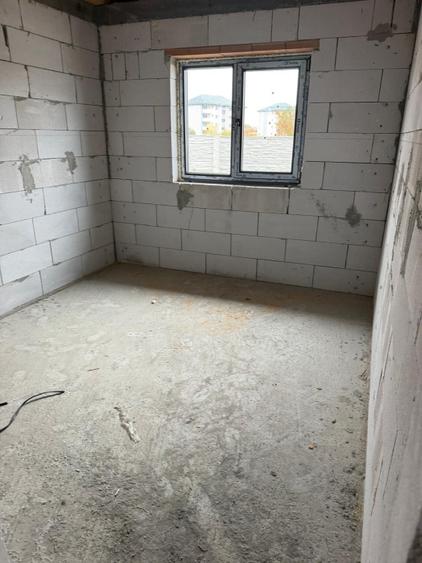 Casă individuală cu 3 camere cu Teren 433 Mp în Ișalnița