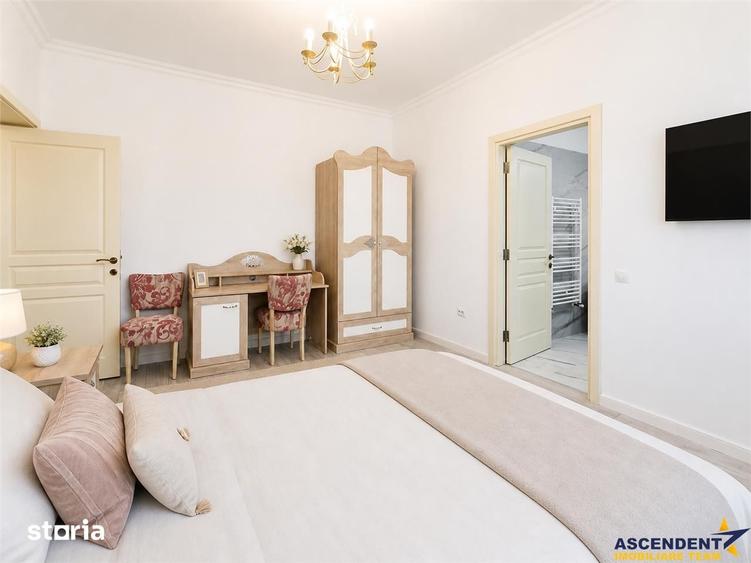 Casă cu 5 camere cu Teren 1250 Mp în Glăjărie
