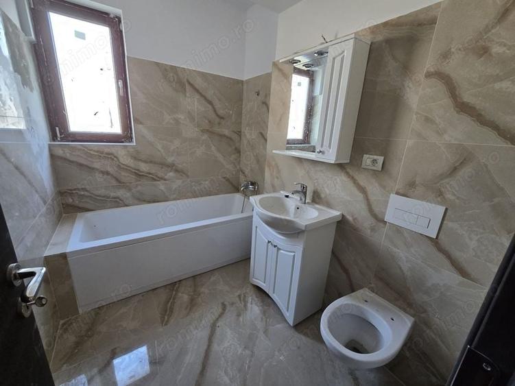 Apartament cu 2 camere decomandat în Girocului