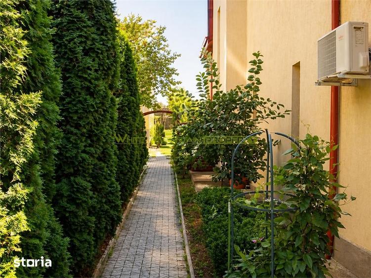 Casă cu 9 camere decomandat cu Teren 750 Mp în Tudor Vladimirescu