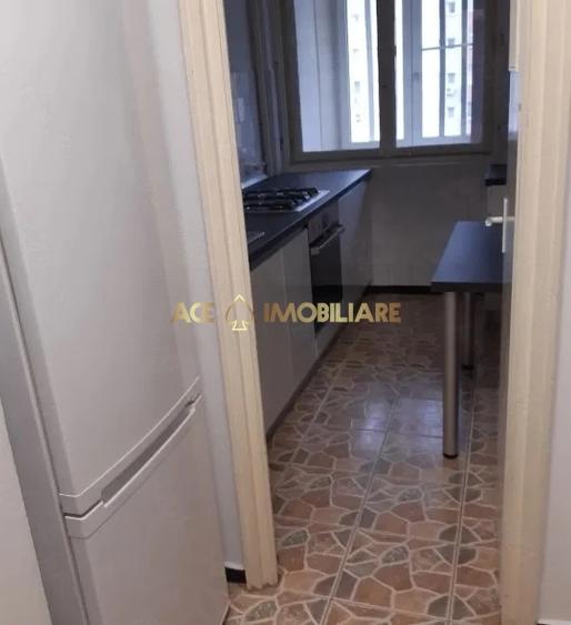 Apartament cu 2 camere semidecomandat, mobilat în Ștefan cel Mare