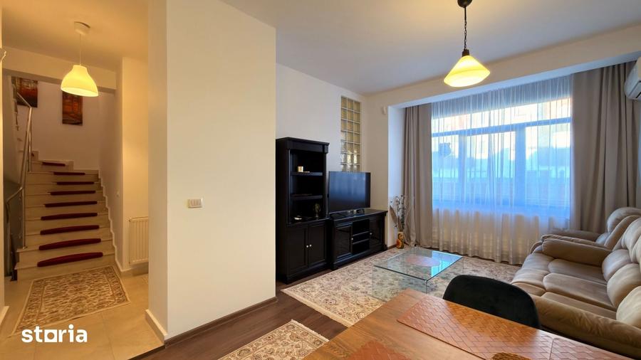 Casă cu 4 camere cu Teren 60 Mp în Central