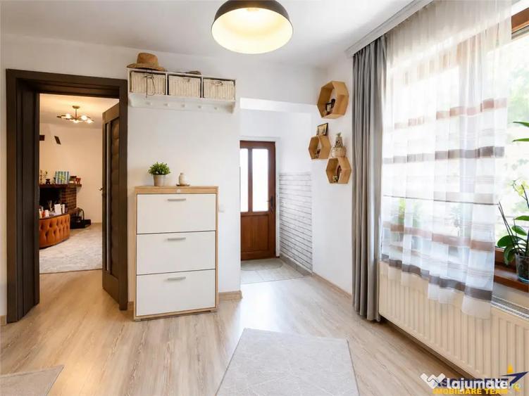 Casă cu 4 camere cu Teren 919 Mp în Sânpetru