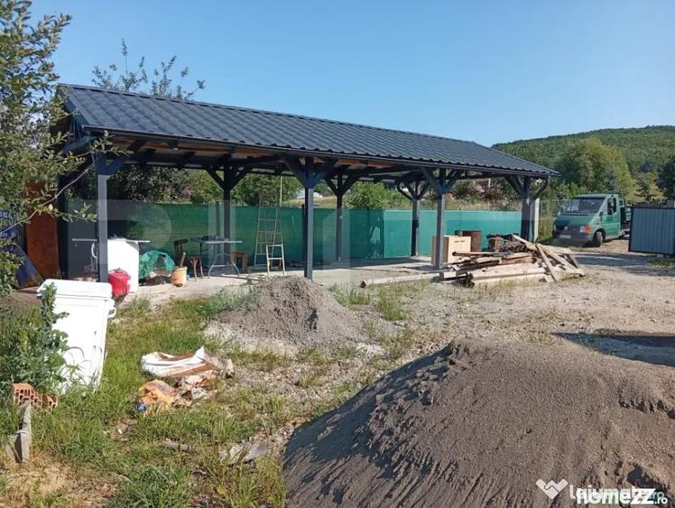 Casă cu 3 camere cu Teren 800 Mp în Ivănești