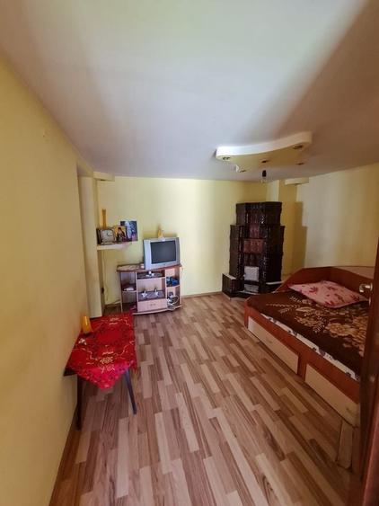 Casă cu 3 camere în Măgura