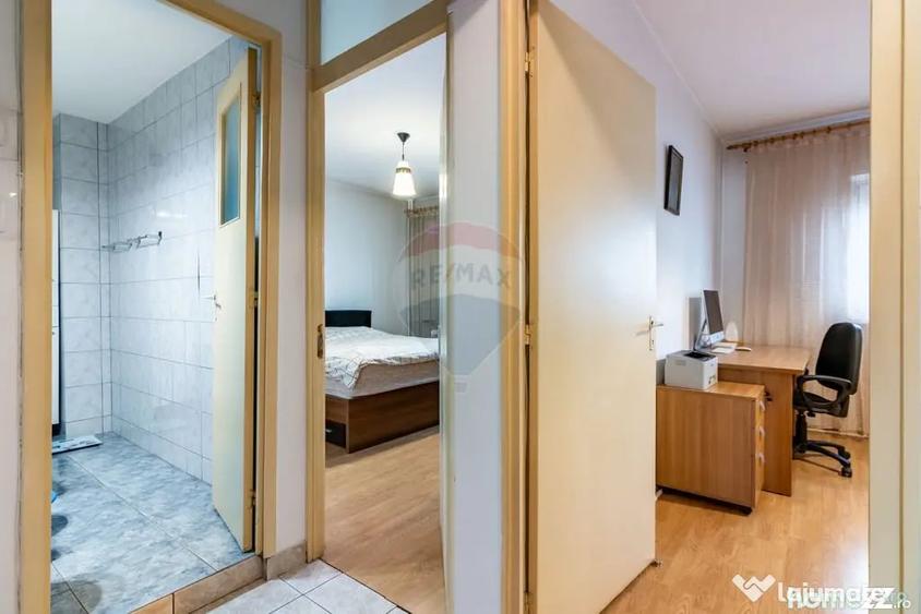 Apartament cu 3 camere decomandat în Nerva Traian