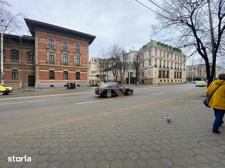 Apartament cu 4 camere decomandat în Ultracentral