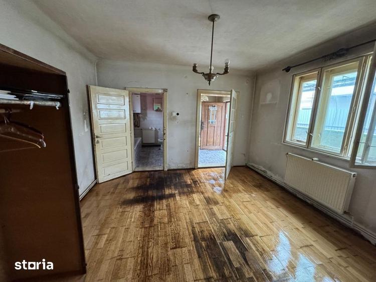 Casă cu 4 camere cu Teren 500 Mp în Între Lacuri