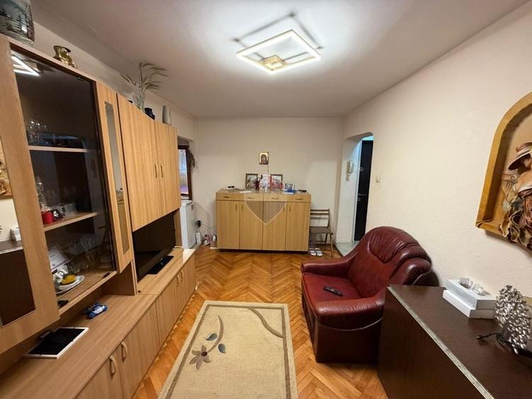 Apartament cu 2 camere în Săsar