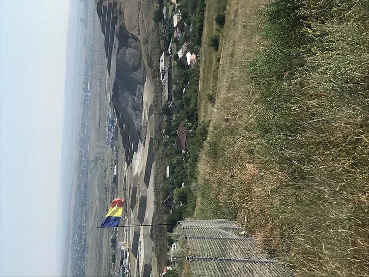 Teren de 1000 mp, în Bucium