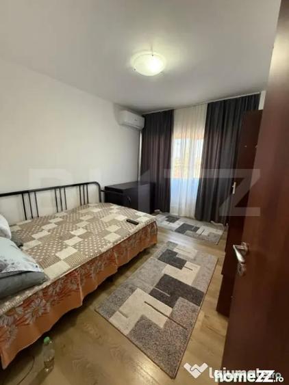 Apartament cu 2 camere decomandat în Democrației