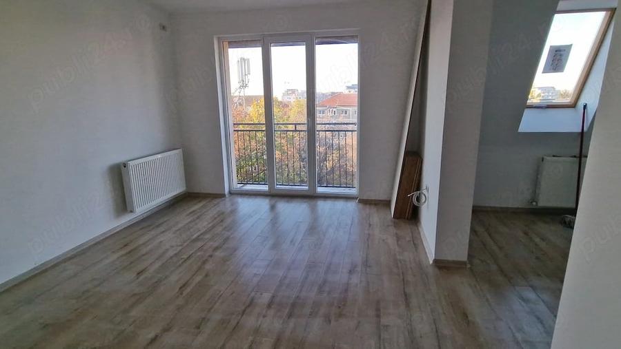 Apartament cu 3 camere decomandat în Aradului