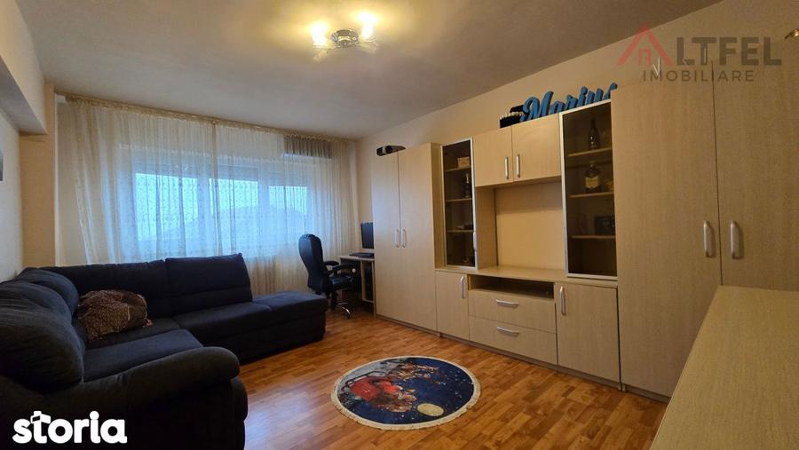 Apartament cu 2 camere decomandat, mobilat în Central