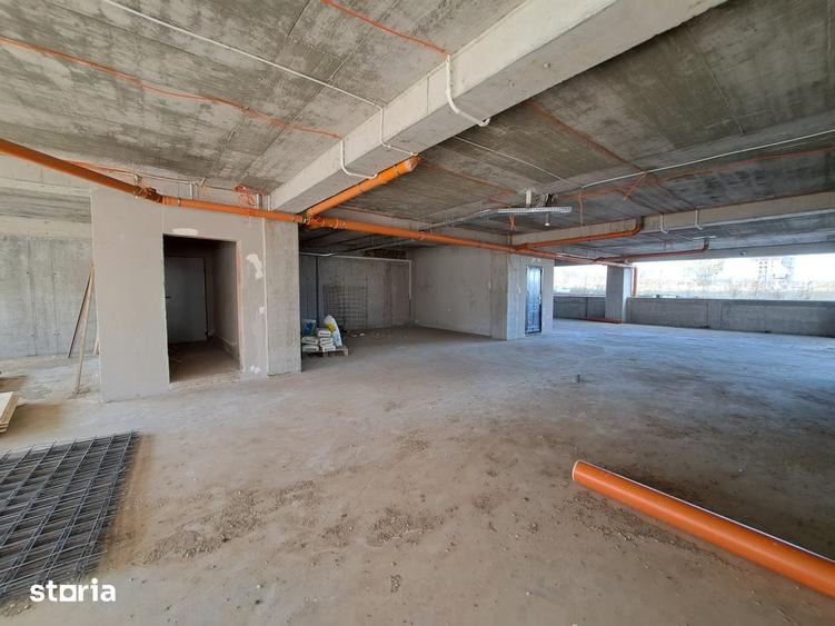 Apartament cu 3 camere decomandat, mobilat în Central — fotografia 1