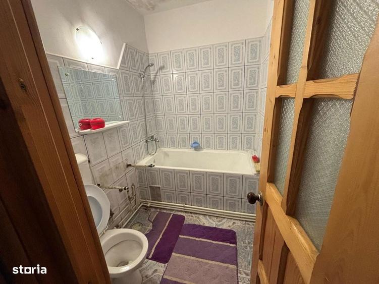 Apartament cu 3 camere decomandat, mobilat în Central