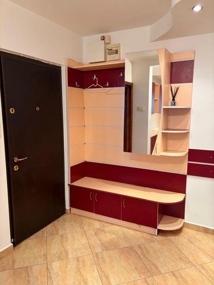Apartament cu 2 camere decomandat în Exterior Vest