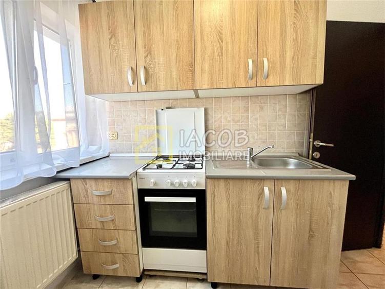 Apartament cu 2 camere nedecomandat, mobilat în Ultracentral