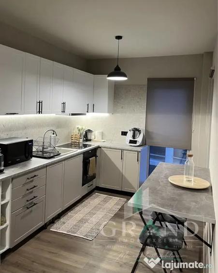 Apartament cu 2 camere decomandat în Chinteni