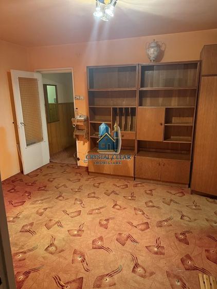 Apartament cu 2 camere nedecomandat în 7 Noiembrie