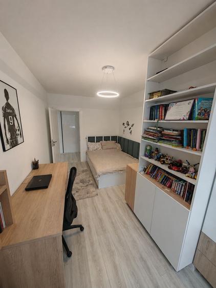 Apartament cu 3 camere decomandat în Lunca Cetățuii