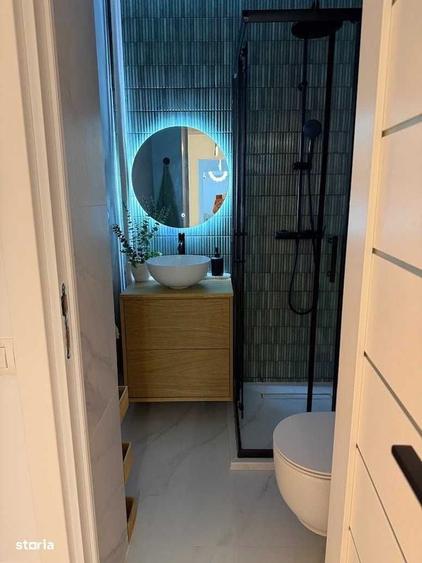 Apartament cu 4 camere semidecomandat în Ștefan cel Mare