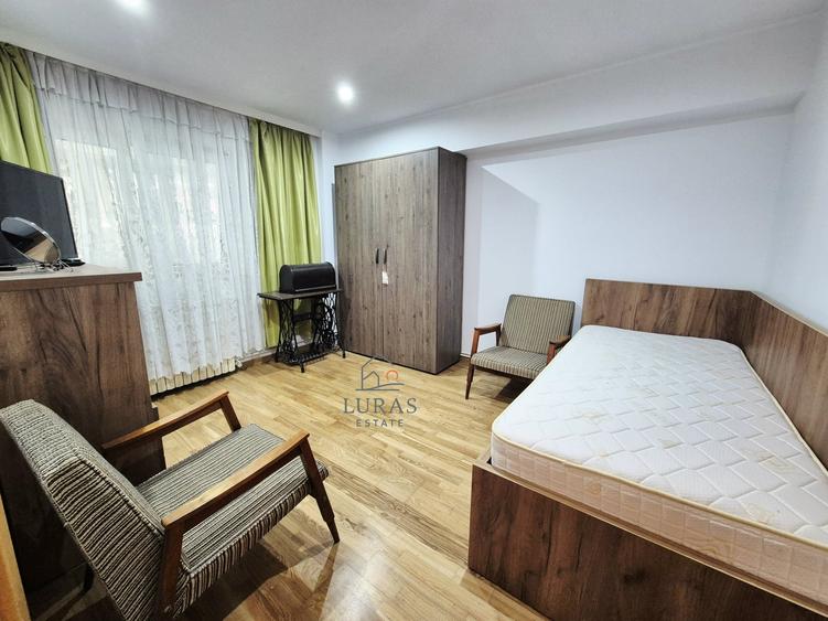 Apartament cu 3 camere decomandat, mobilat în Dacia