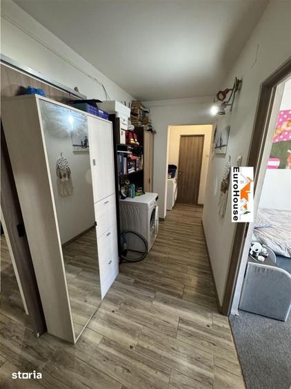 Apartament cu 3 camere decomandat în Cetate